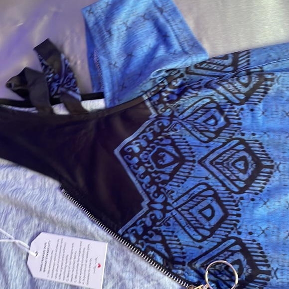 Never worn cute top - Picture 4 of 4